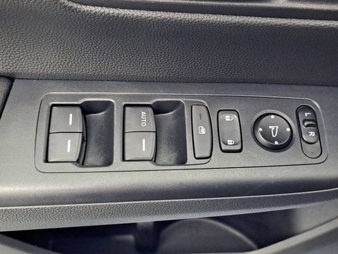 Certified 2025 Honda CR-V LX image 19