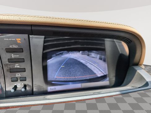 Used 2010 Mercedes-Benz S 550 image 25