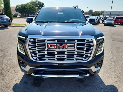 New 2026 GMC Yukon XL Denali w/ Denali Reserve Package image 9
