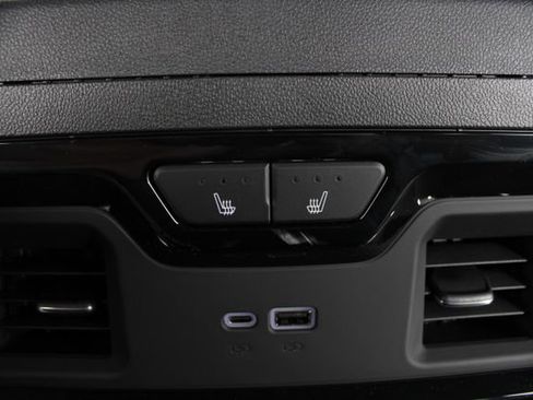 New 2026 GMC Sierra 1500 AT4 image 23