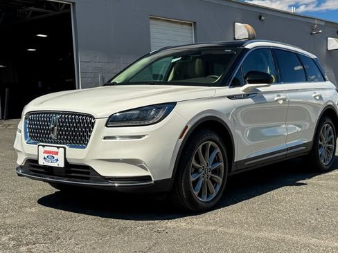 Used 2022 Lincoln Corsair AWD w/ Premium Package image 6