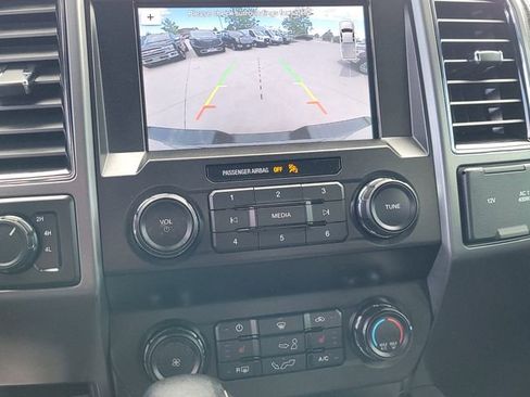 Used 2019 Ford F150 XLT w/ Equipment Group 302A Luxury AWD/4WD image 19