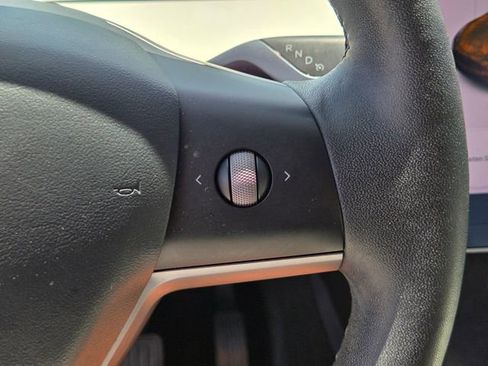 Used 2021 Tesla Model Y 2WD image 30