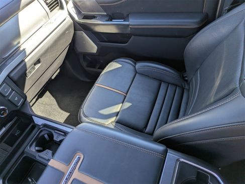 Certified 2024 Ford F250 Platinum image 19