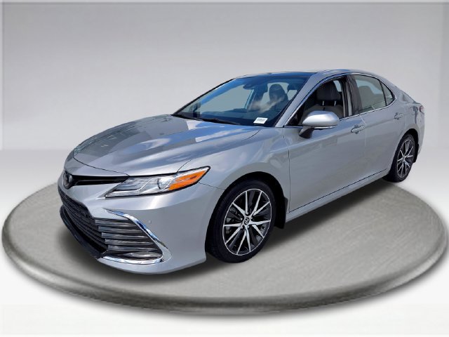 Used 2022 Toyota Camry XLE FWD image 19