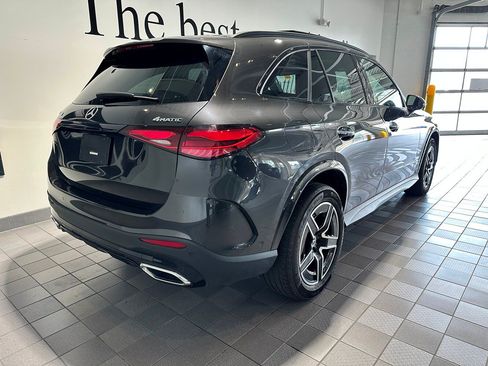 Used 2025 Mercedes-Benz GLC 300 4MATIC image 4