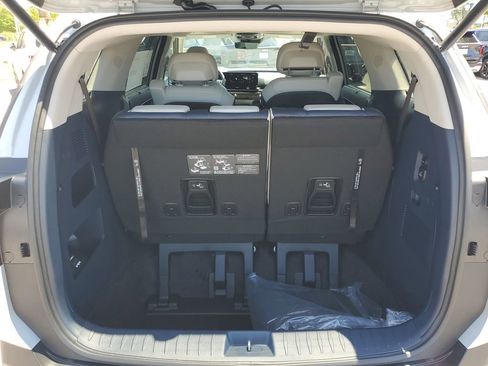 New 2026 Kia Carnival SX Prestige FWD image 31