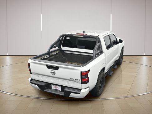 Certified 2023 Nissan Frontier SV w/ SV Convenience Package AWD/4WD image 34