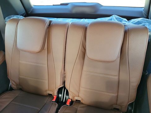 New 2026 Mercedes-Benz GLS 580 4MATIC image 15