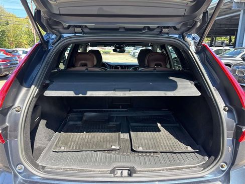 Used 2023 Volvo XC60 B5 Plus w/ Protection Package Premier image 14