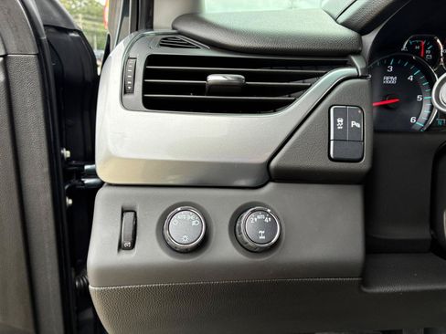 Used 2019 Chevrolet Tahoe LS AWD/4WD image 24