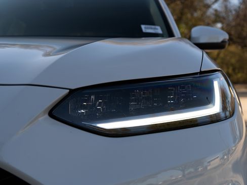 Certified 2025 Honda HR-V EX-L image 11