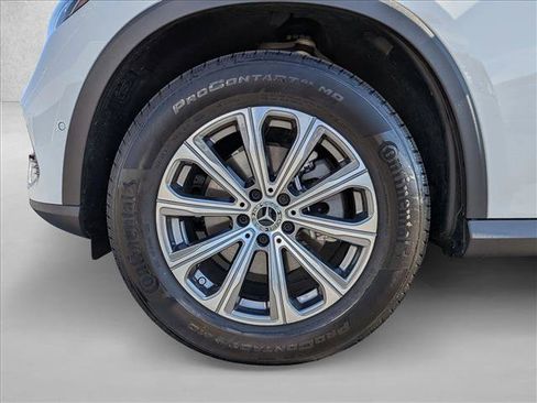 Certified 2025 Mercedes-Benz GLC 300 image 25