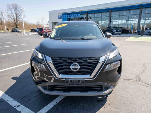 Used 2023 Nissan Rogue S FWD image 2
