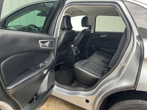 Used 2022 Ford Edge SEL AWD/4WD image 12