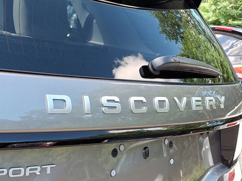 Used 2025 Land Rover Discovery Sport S AWD/4WD image 28