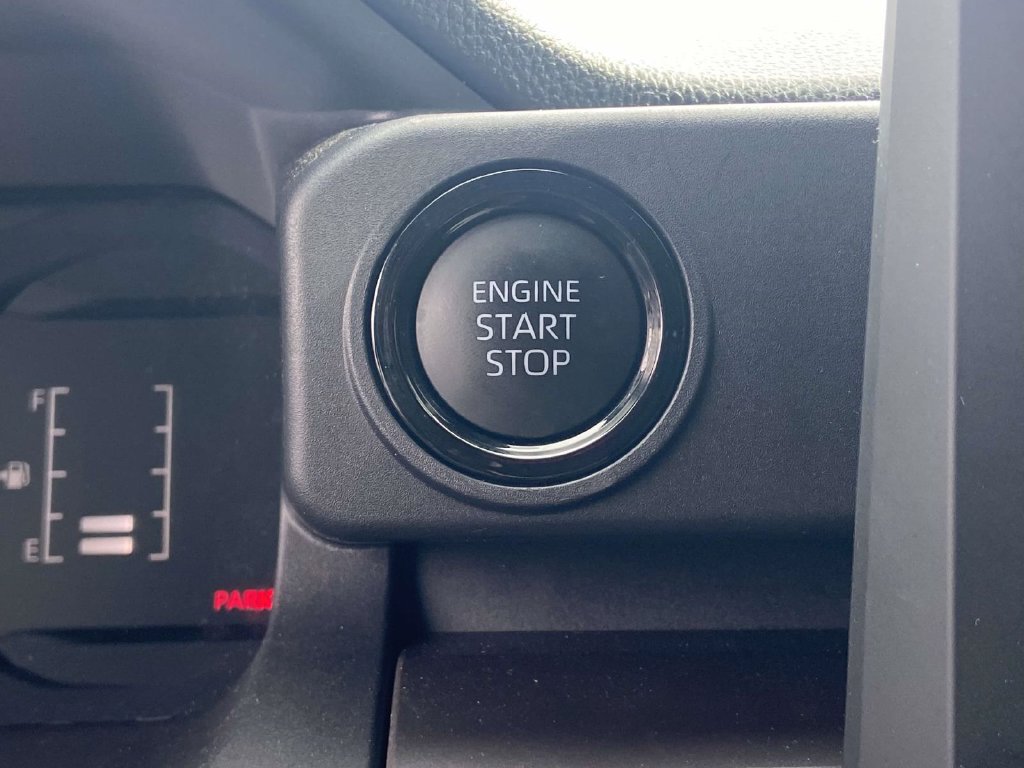 Used 2025 Toyota Tacoma SR5 RWD image 26