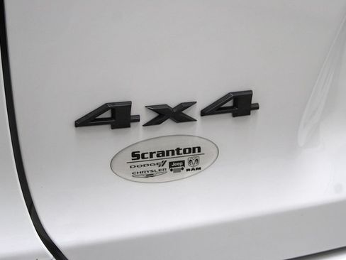 Certified 2020 Jeep Cherokee High Altitude AWD/4WD image 43