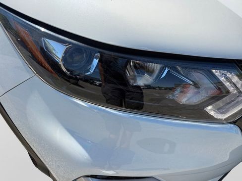 Certified 2022 Nissan Rogue Sport SL AWD/4WD image 23