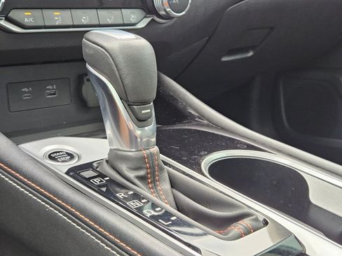 Used 2023 Nissan Altima 2.5 SR w/ SR Premium Package FWD image 14