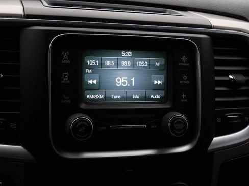 Used 2017 RAM 1500 Classic SLT image 22