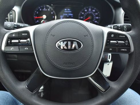 Used 2019 Kia Sorento L image 20