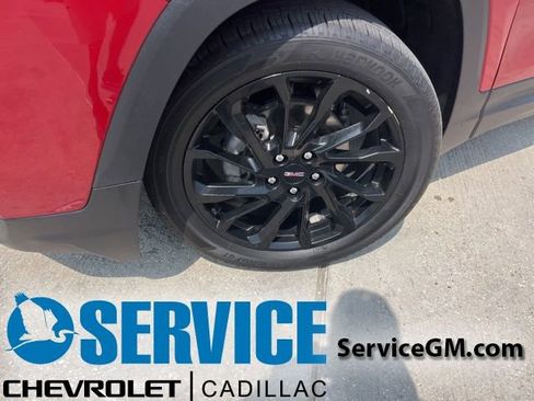 Used 2023 GMC Terrain SLE w/ Elevation Edition FWD image 28
