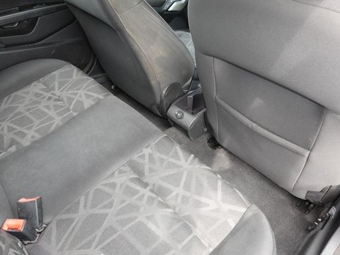 Used 2011 Ford Fiesta SE FWD image 22