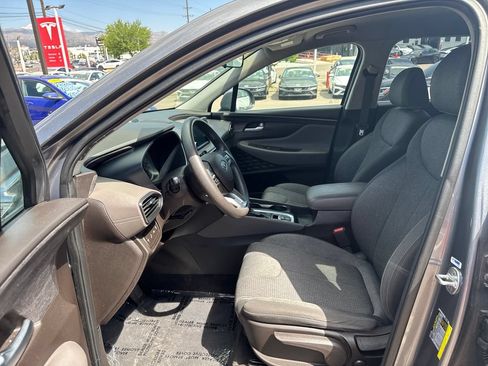 Used 2019 Hyundai Santa Fe SE FWD image 20