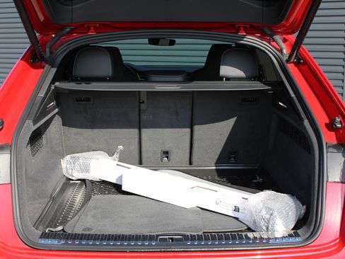 Used 2024 Audi SQ8 Prestige image 24