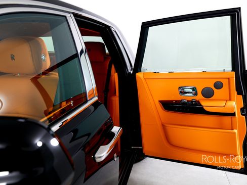 New 2026 Rolls-Royce Phantom Sedan image 18