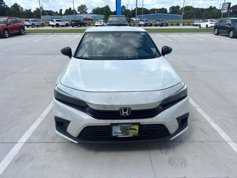 Used 2024 Honda Civic Sport image 2