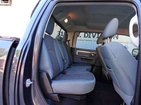 Used 2018 RAM 1500 Lone Star RWD image 26
