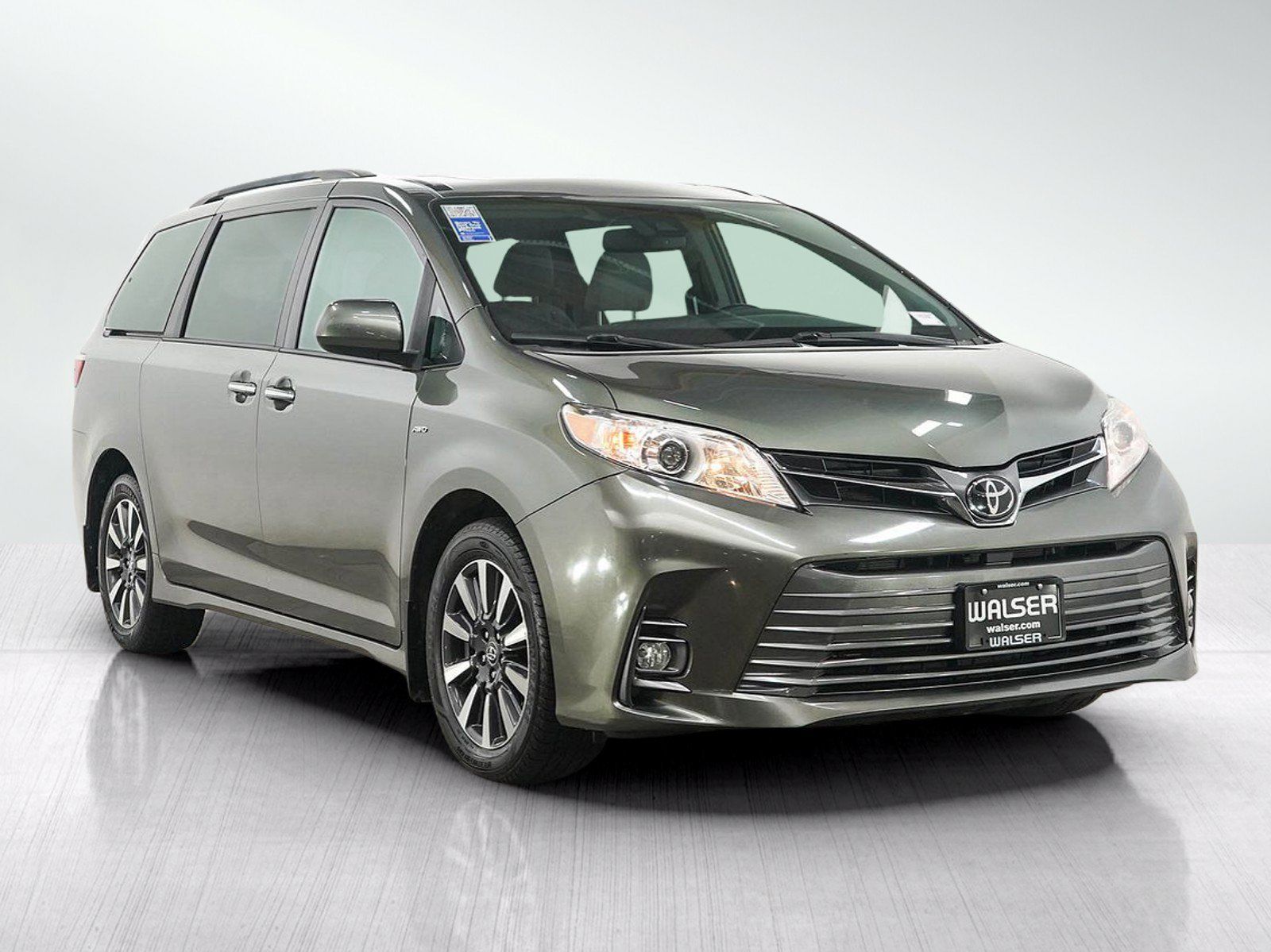 Used 2019 Toyota Sienna XLE Premium w/ Outdoor Package AWD/4WD image 7
