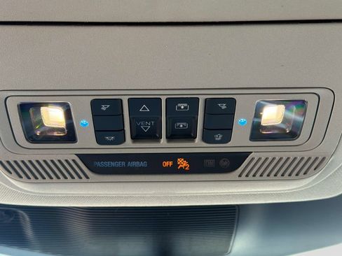 Used 2023 Ford Explorer XLT w/ Equipment Group 202A AWD/4WD image 67