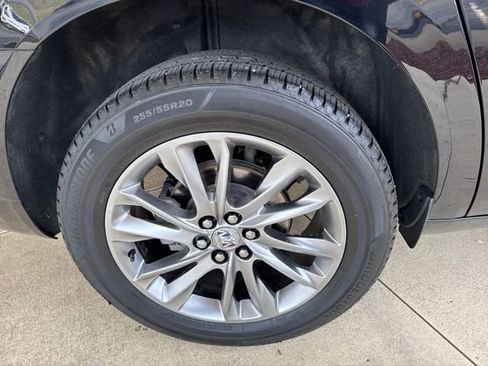 Used 2023 Buick Enclave Avenir w/ Avenir Technology Package image 42