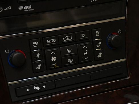 Used 2009 Cadillac Escalade EXT AWD/4WD image 27