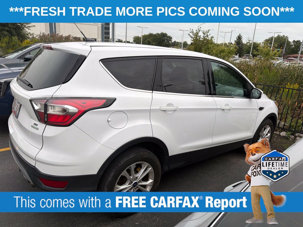 Used 2017 Ford Escape SE FWD image 4