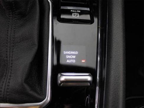 New 2025 Jeep Compass Latitude image 19