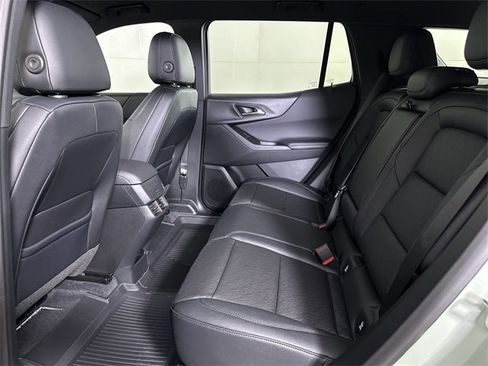 New 2026 Chevrolet Equinox LT w/ Convenience Package II image 25