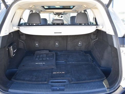 Used 2022 Nissan Rogue SL w/ SL Premium Package image 37