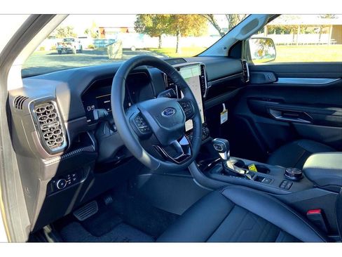New 2025 Ford Ranger Lariat w/ FX4 Off-Road Package image 6