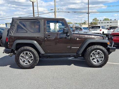 Used 2013 Jeep Wrangler Rubicon w/ PWR Convenience Group AWD/4WD image 7