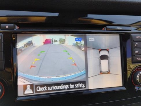 Used 2018 Nissan Rogue Sport SL w/ SL Premium Package image 19