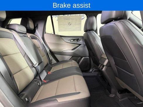 New 2026 Chevrolet Equinox LT w/ Convenience Package II FWD image 19