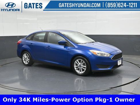 Used 2018 Ford Focus SE image 1