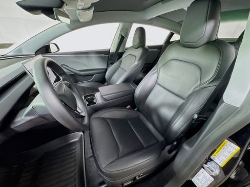 Used 2025 Tesla Model 3 RWD image 13