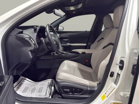 Used 2020 Lexus UX 250h image 9