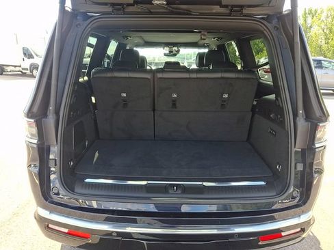 Used 2025 Jeep Grand Wagoneer 4WD w/ 8-Passenger Seating Package image 29
