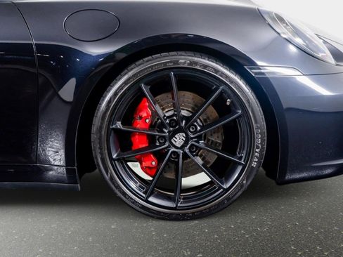 Used 2021 Porsche 911 Carrera 4S w/ Sport Package image 15